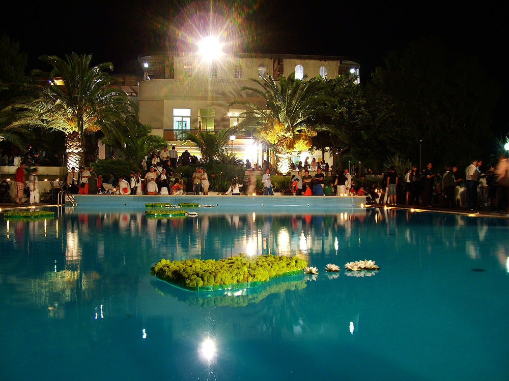 Hotel Villaggio Costa Ripa Rodi Garganico Exterior foto